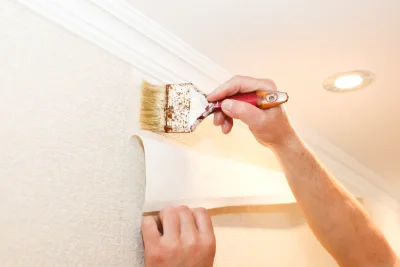 Pose de papier peint à Belgeard — revêtements muraux et toiles de verre